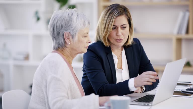 service-04 gettyimages-1144982480-640x640
