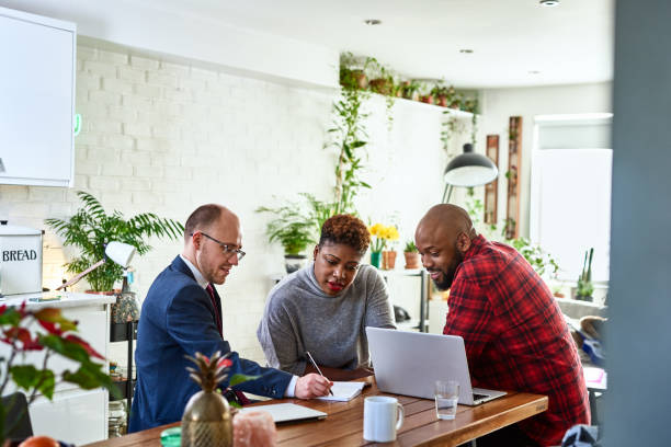 service-06 gettyimages-1149029523-612x612